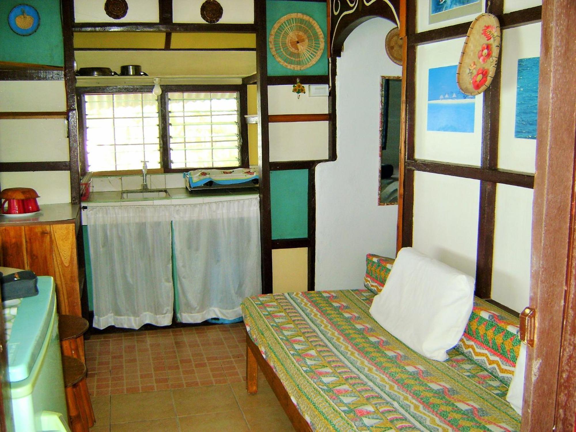 Casa De La Playa Beach Resort Siquijor Room photo